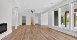 7330 NW Forest Lakes Drive, Parkville, MO 64152