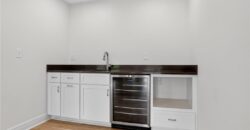 7330 NW Forest Lakes Drive, Parkville, MO 64152
