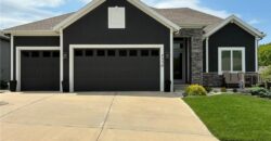 7330 NW Forest Lakes Drive, Parkville, MO 64152
