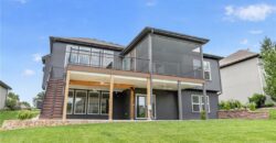 7330 NW Forest Lakes Drive, Parkville, MO 64152