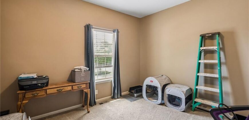 8905 N Agnes Avenue, Kansas City, MO 64156