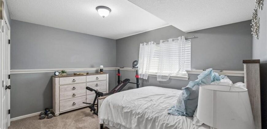 8905 N Agnes Avenue, Kansas City, MO 64156