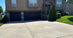 8905 N Agnes Avenue, Kansas City, MO 64156