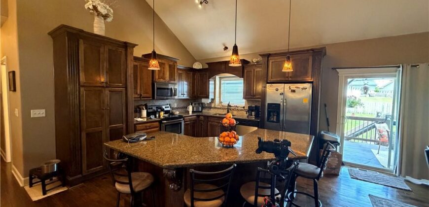 8905 N Agnes Avenue, Kansas City, MO 64156