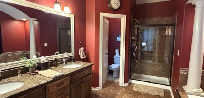 8905 N Agnes Avenue, Kansas City, MO 64156