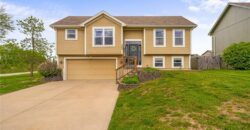 101 Bridgeport Drive, Smithville, MO 64089