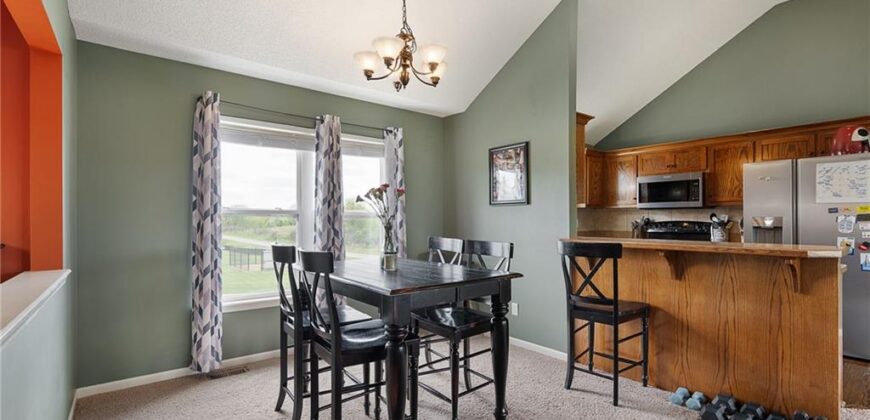 101 Bridgeport Drive, Smithville, MO 64089