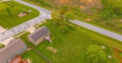 101 Bridgeport Drive, Smithville, MO 64089