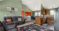 101 Bridgeport Drive, Smithville, MO 64089