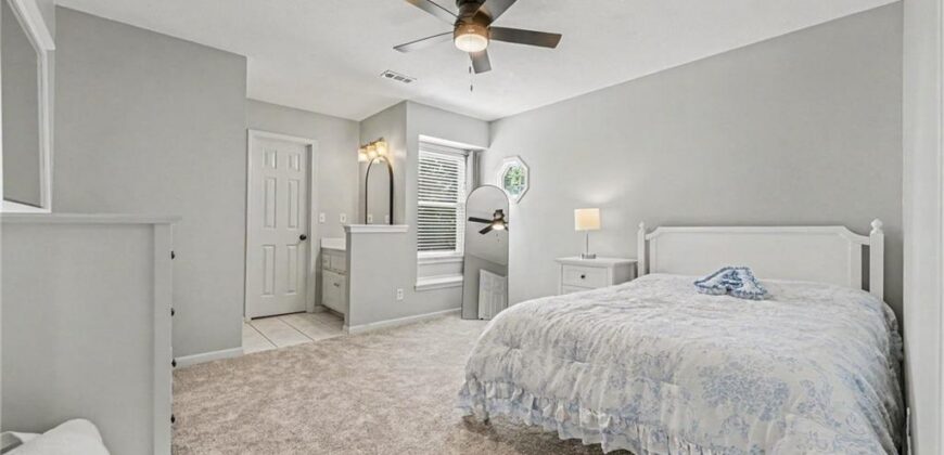 5653 Gresham Circle, Parkville, MO 64152