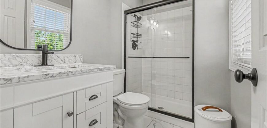 5653 Gresham Circle, Parkville, MO 64152