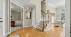 5653 Gresham Circle, Parkville, MO 64152