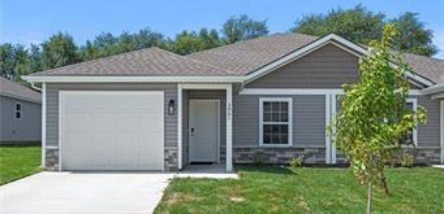 3826 NW 93rd Street, Kansas City, MO 64154