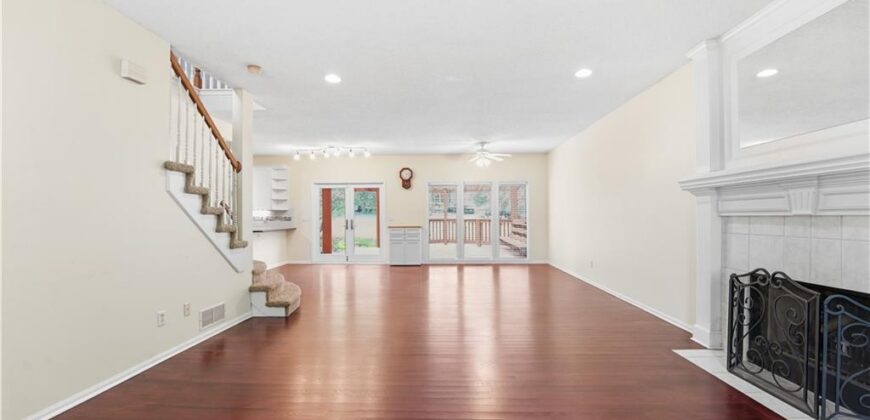 9000 N Oregon Avenue, Kansas City, MO 64154