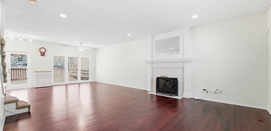 9000 N Oregon Avenue, Kansas City, MO 64154