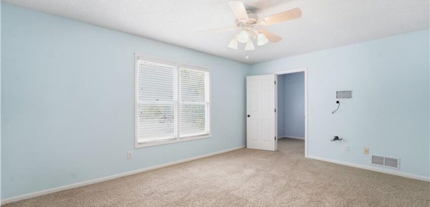 9000 N Oregon Avenue, Kansas City, MO 64154