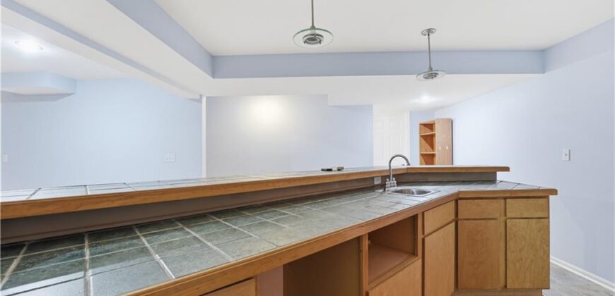 9000 N Oregon Avenue, Kansas City, MO 64154