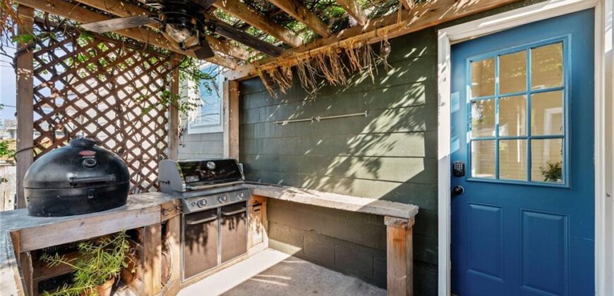 1403 E 24th Avenue, Kansas City, MO 64116