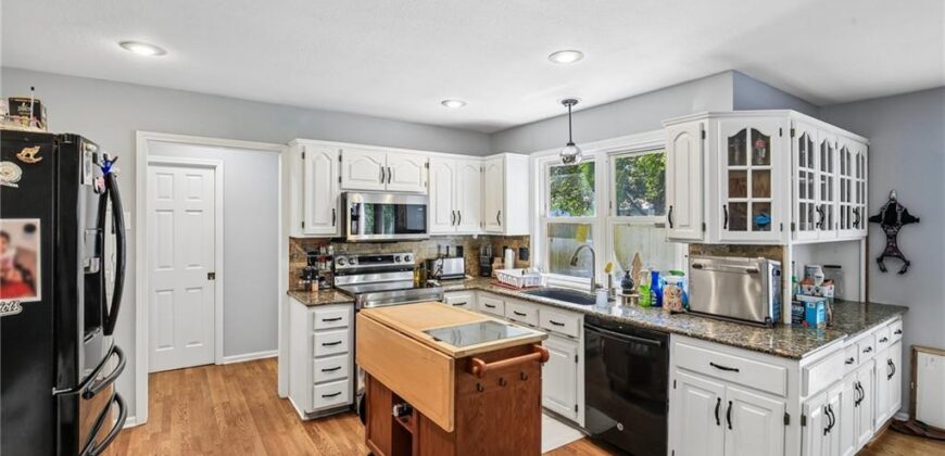 5115 NW 66th Terrace, Kansas City, MO 64151