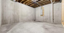 10332 N Potter Avenue, Kansas City, MO 64157