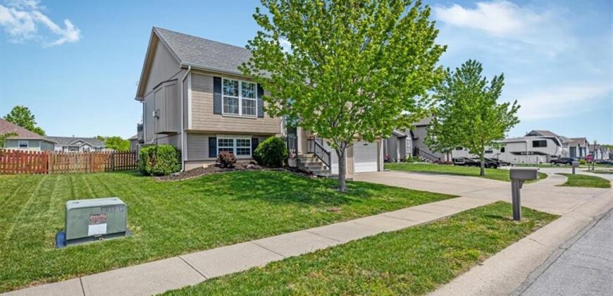 1114 Melody Court, Kearney, MO 64060