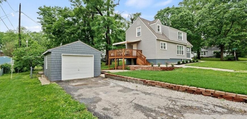 641 NE 43rd Terrace, Kansas City, MO 64116
