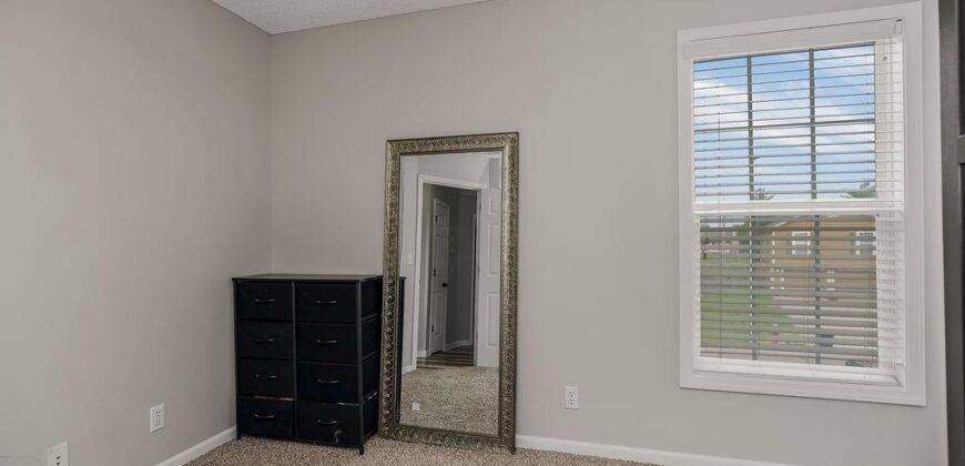 7514 N Lewis Avenue, Kansas City, MO 64158