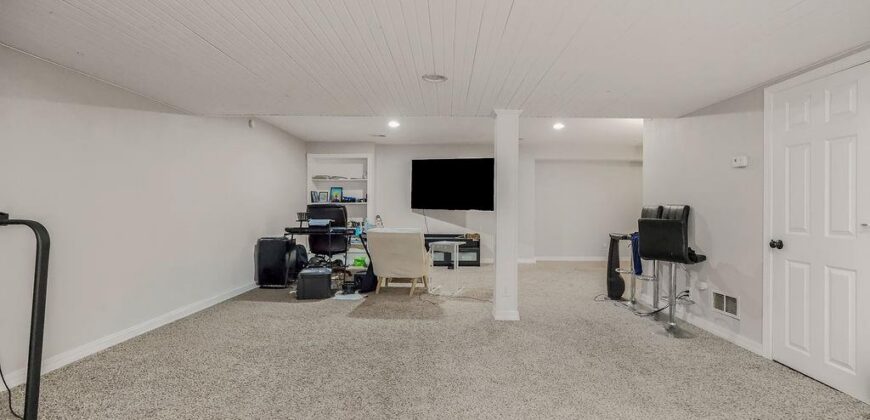 7514 N Lewis Avenue, Kansas City, MO 64158