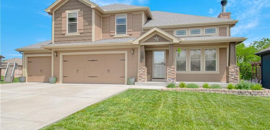 1902 NE 197TH Court, Smithville, MO 64089
