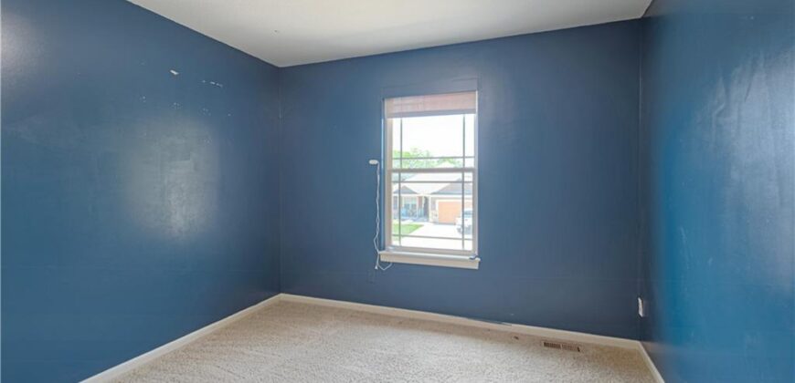 1902 NE 197TH Court, Smithville, MO 64089