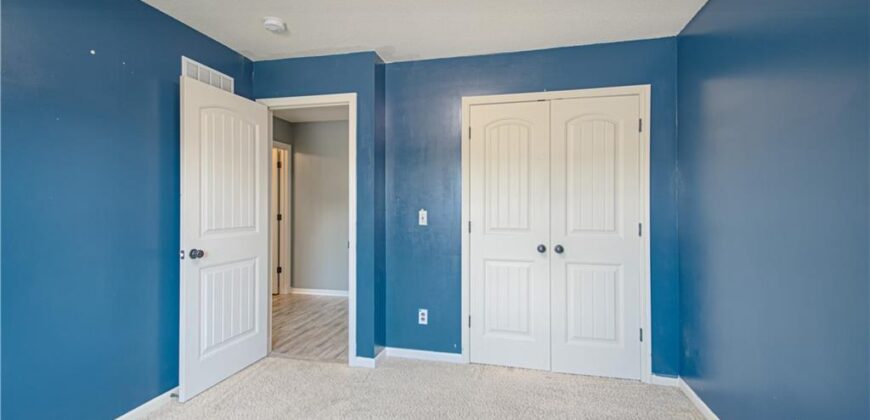 1902 NE 197TH Court, Smithville, MO 64089