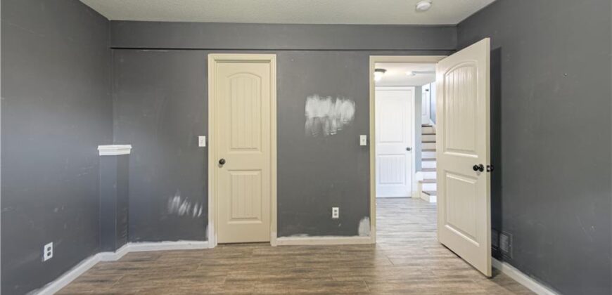 1902 NE 197TH Court, Smithville, MO 64089