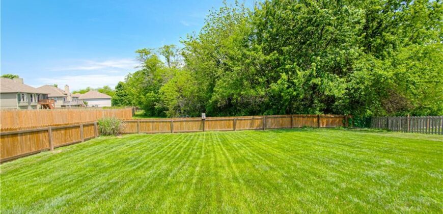 1902 NE 197TH Court, Smithville, MO 64089