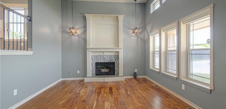 1902 NE 197TH Court, Smithville, MO 64089