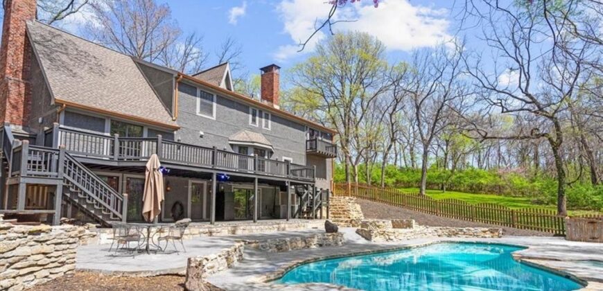 4015 N Briarcliff Road, Kansas City, MO 64116