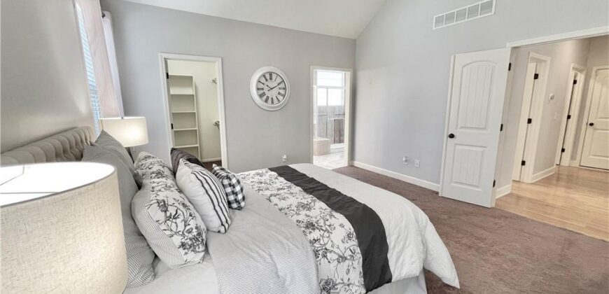 8636 N Utica Avenue, Kansas City, MO 64053