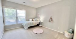 8636 N Utica Avenue, Kansas City, MO 64053