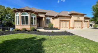 8636 N Utica Avenue, Kansas City, MO 64053