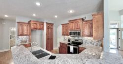 8636 N Utica Avenue, Kansas City, MO 64053