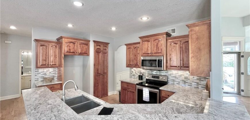 8636 N Utica Avenue, Kansas City, MO 64053