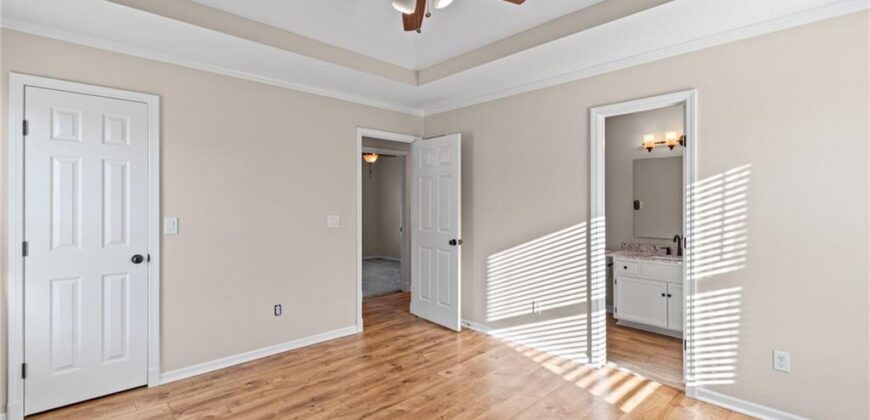 7205 N Hickory Street, Kansas City, MO 64118