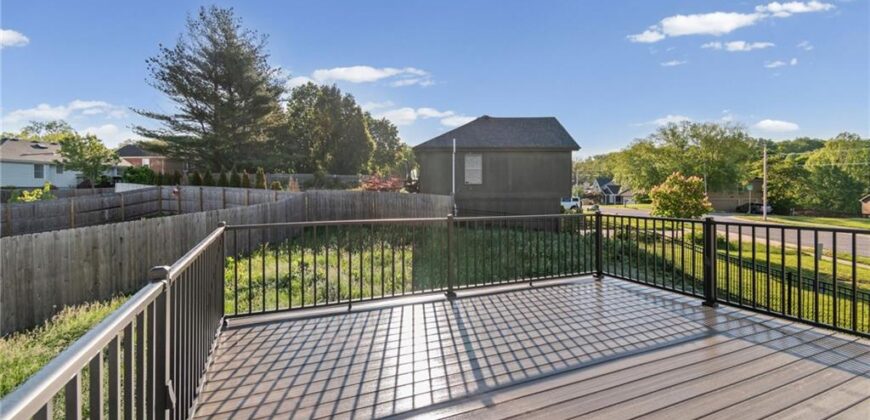 7205 N Hickory Street, Kansas City, MO 64118