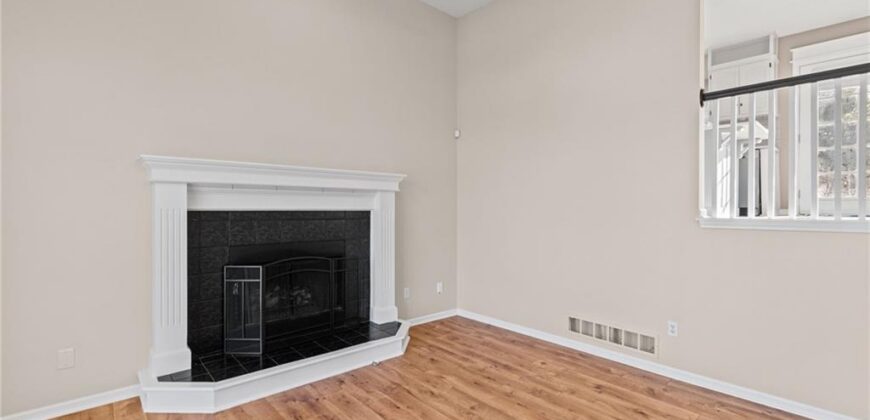 7205 N Hickory Street, Kansas City, MO 64118