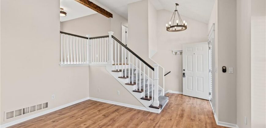 7205 N Hickory Street, Kansas City, MO 64118