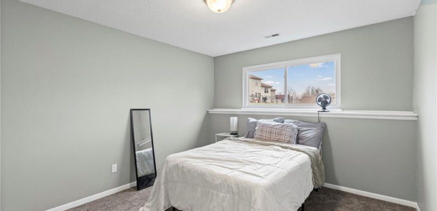 8709 N Hull Avenue, Kansas City, MO 64154