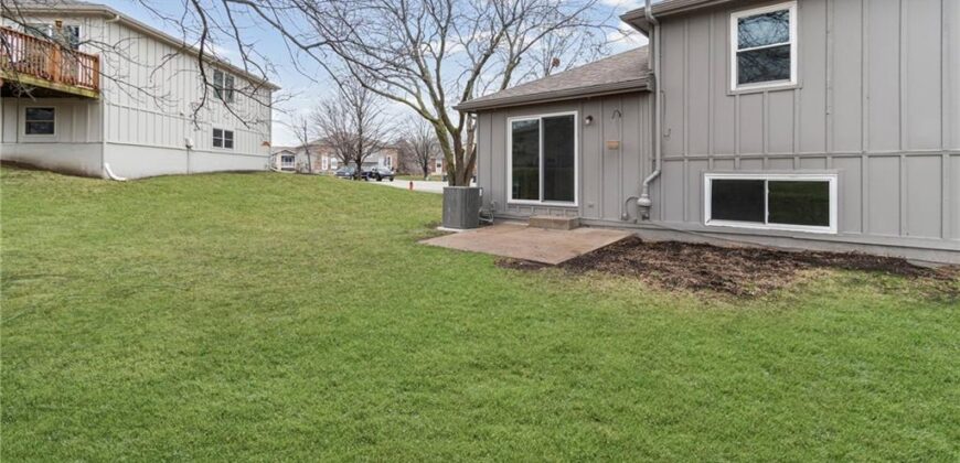 8709 N Hull Avenue, Kansas City, MO 64154
