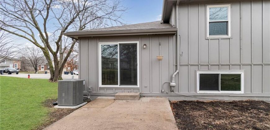 8709 N Hull Avenue, Kansas City, MO 64154