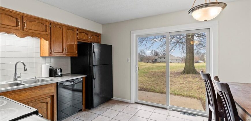 8709 N Hull Avenue, Kansas City, MO 64154