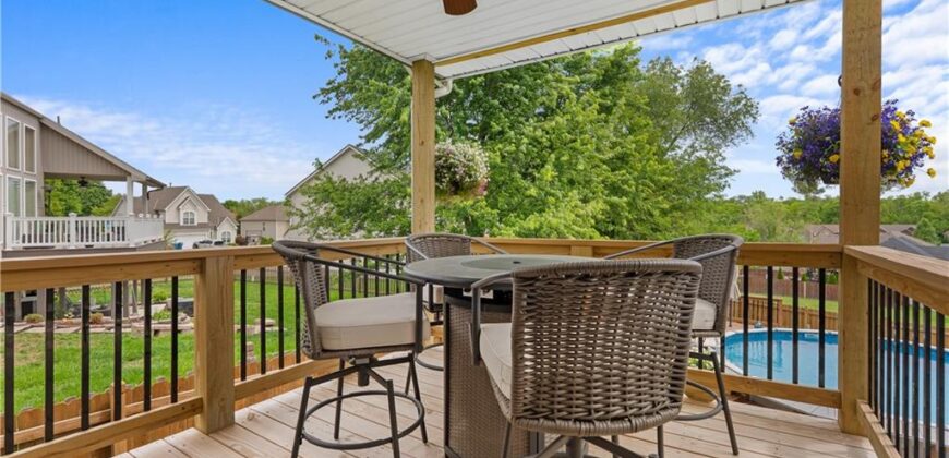 1834 White Tail Lane, Liberty, MO 64068