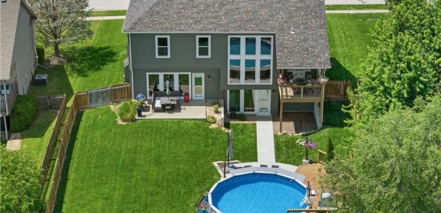 1834 White Tail Lane, Liberty, MO 64068